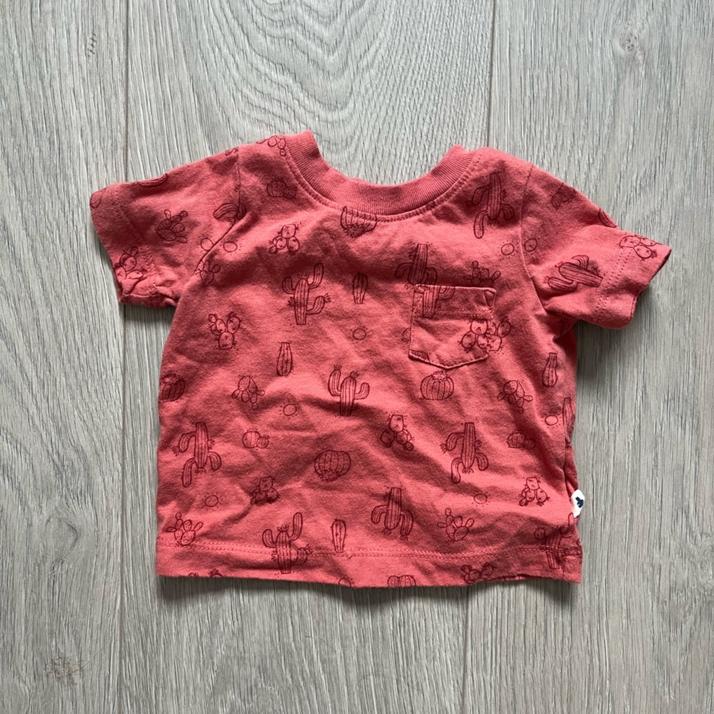 Baby Gap red cactus tshirt (0-3)